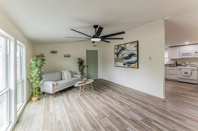 1901 Pecan ST, San Marcos, TX 78666