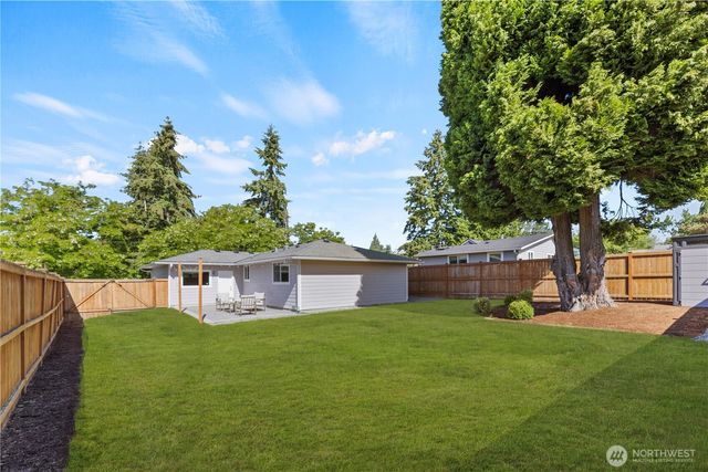 2147 NE 12th Street, Renton, WA 98056