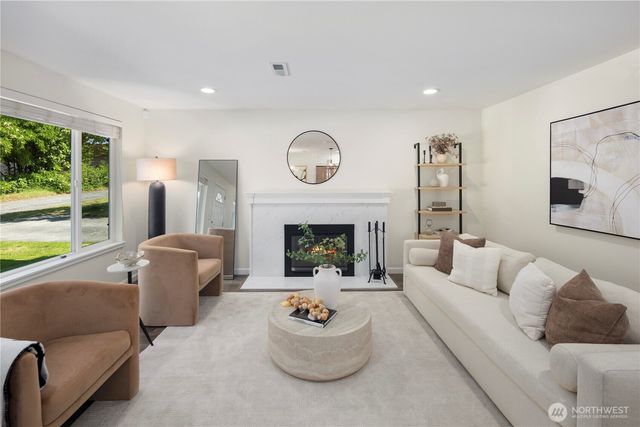 2147 NE 12th Street, Renton, WA 98056