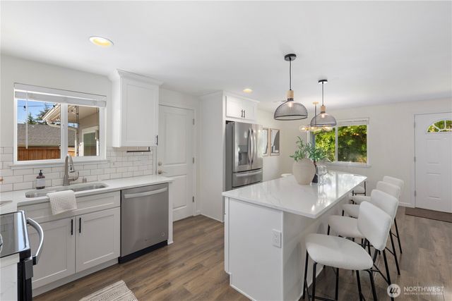 2147 NE 12th Street, Renton, WA 98056
