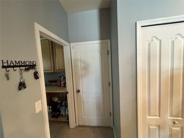 433 YORK DALE DRIVE, Ruskin, FL 33570