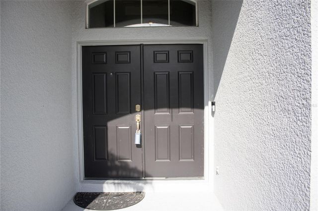 433 YORK DALE DRIVE, Ruskin, FL 33570