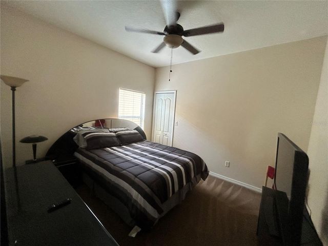 433 YORK DALE DRIVE, Ruskin, FL 33570