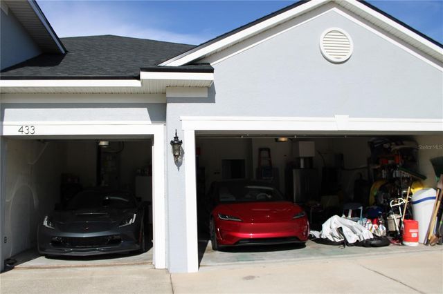 433 YORK DALE DRIVE, Ruskin, FL 33570