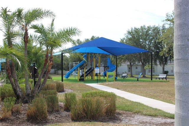 433 YORK DALE DRIVE, Ruskin, FL 33570