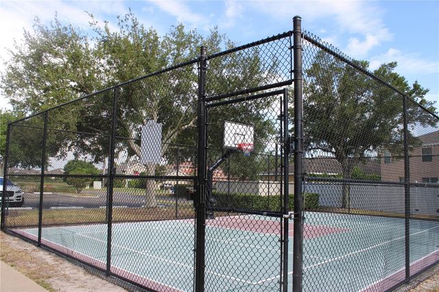 433 YORK DALE DRIVE, Ruskin, FL 33570