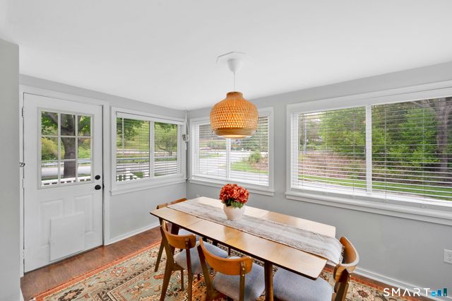 35 Scotch Cap Road, Waterford, CT 06375
