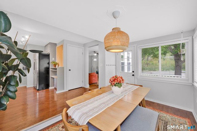 35 Scotch Cap Road, Waterford, CT 06375