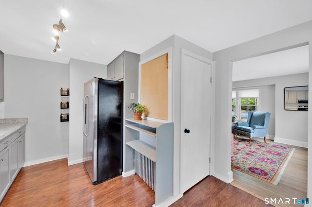35 Scotch Cap Road, Waterford, CT 06375