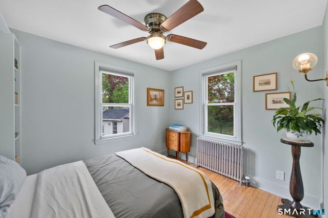 35 Scotch Cap Road, Waterford, CT 06375