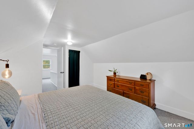 35 Scotch Cap Road, Waterford, CT 06375