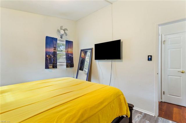 3856 Lampl AVE, Virginia Beach, VA 23452