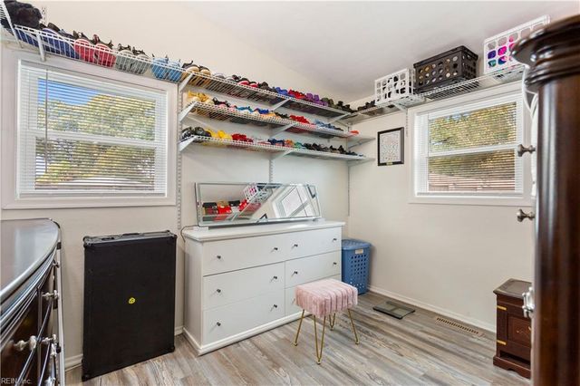 3856 Lampl AVE, Virginia Beach, VA 23452