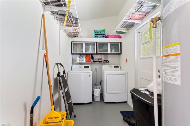 3856 Lampl AVE, Virginia Beach, VA 23452