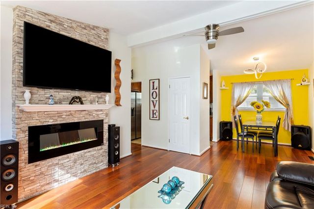 3856 Lampl AVE, Virginia Beach, VA 23452