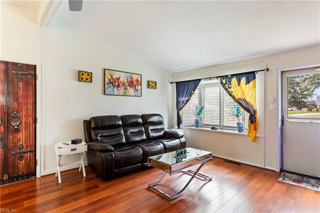 3856 Lampl AVE, Virginia Beach, VA 23452