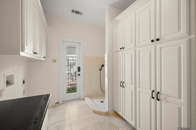 11438 Center Court Blvd, Baton Rouge, LA 70810