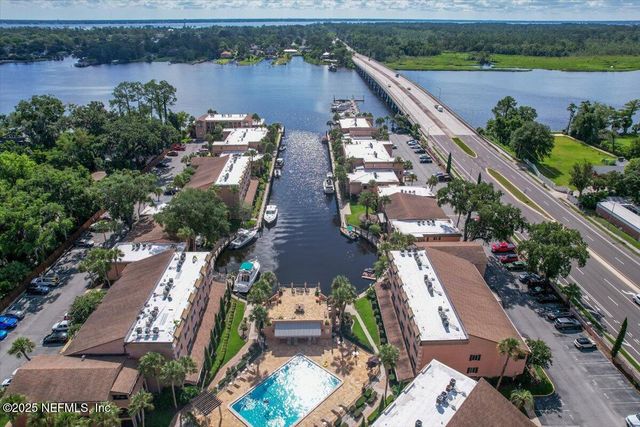 5375 ORTEGA FARMS Boulevard, 1110, Jacksonville, FL 32210