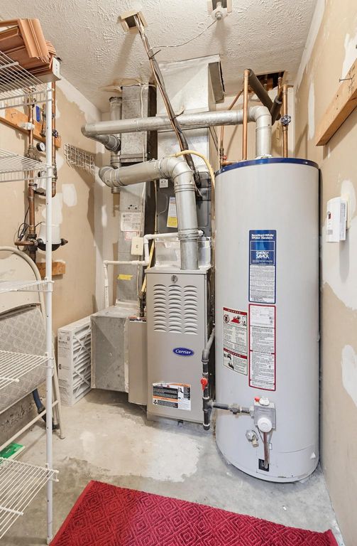 Image 11 of property listing at 6020 SAME SONG SQ #45, Columbia, MD 21044