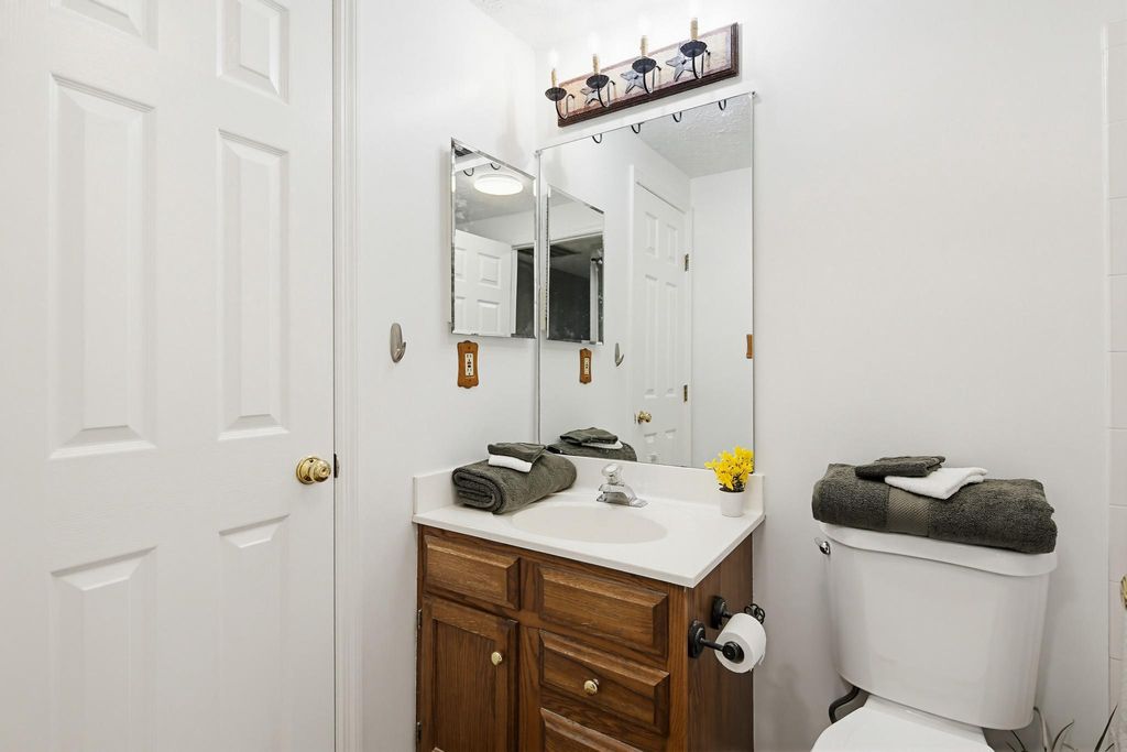 Image 15 of property listing at 6020 SAME SONG SQ #45, Columbia, MD 21044