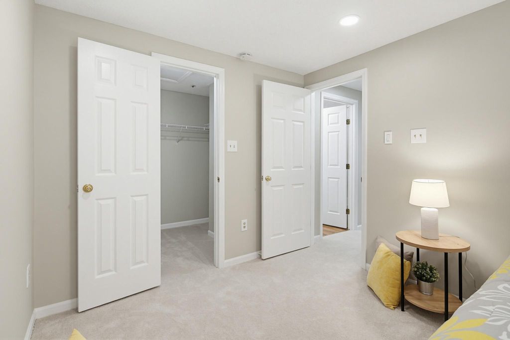 Image 19 of property listing at 6020 SAME SONG SQ #45, Columbia, MD 21044