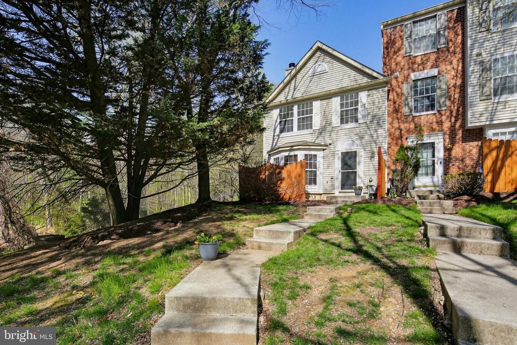 Image 30 of property listing at 6020 SAME SONG SQ #45, Columbia, MD 21044