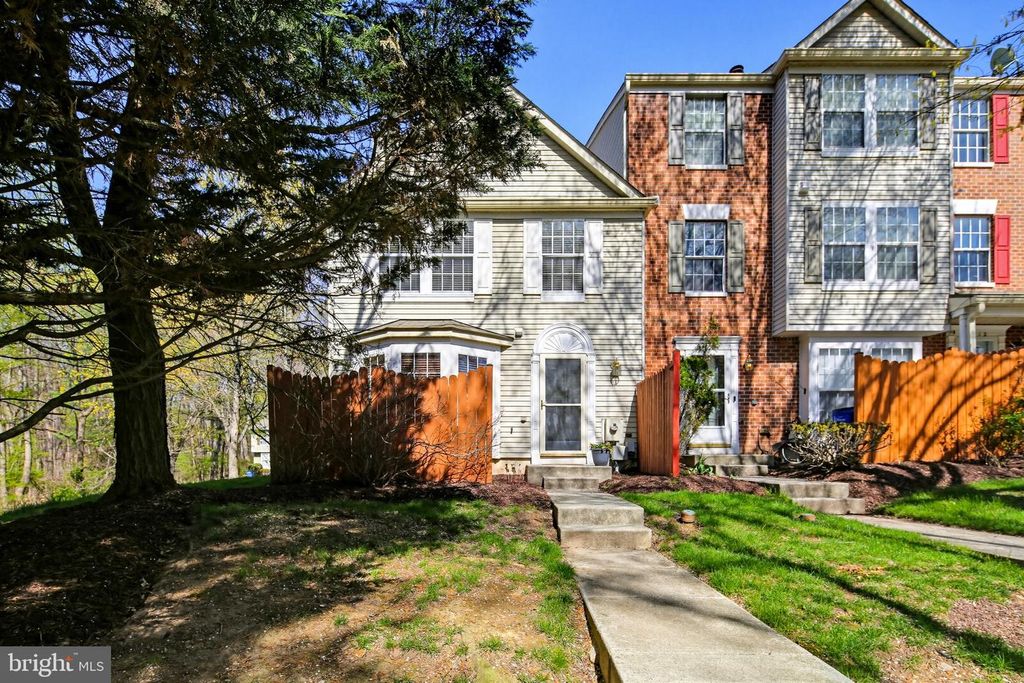 Image 31 of property listing at 6020 SAME SONG SQ #45, Columbia, MD 21044