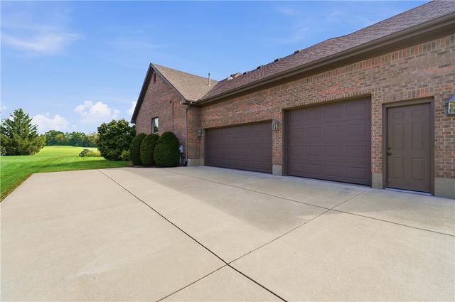 1 Fairwood Drive, Miamisburg, OH 45342
