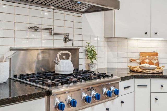 1430 Channing Avenue, Palo Alto, CA 94301