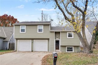 2415 Bryce Court, Lawrence, KS 66047