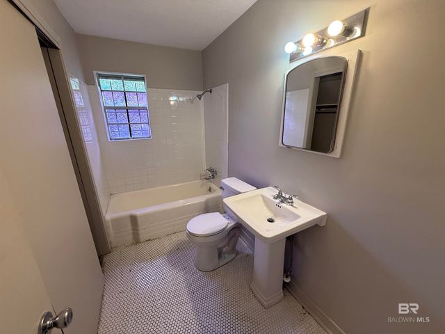 1454 Delusser Street, Mobile, AL 36603