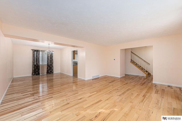 11518 Meredith Circle, Omaha, NE 68164