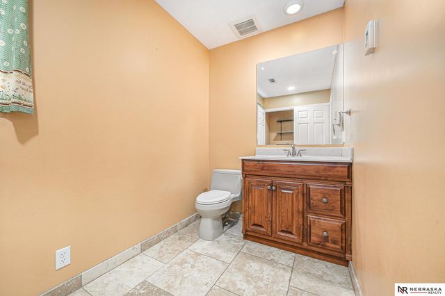 11518 Meredith Circle, Omaha, NE 68164