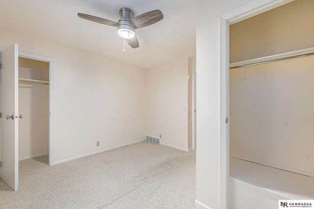 11518 Meredith Circle, Omaha, NE 68164