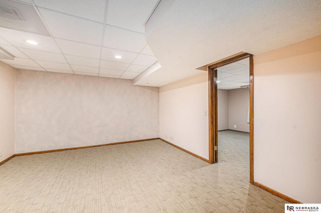 11518 Meredith Circle, Omaha, NE 68164