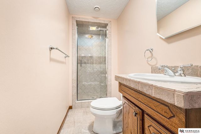 11518 Meredith Circle, Omaha, NE 68164