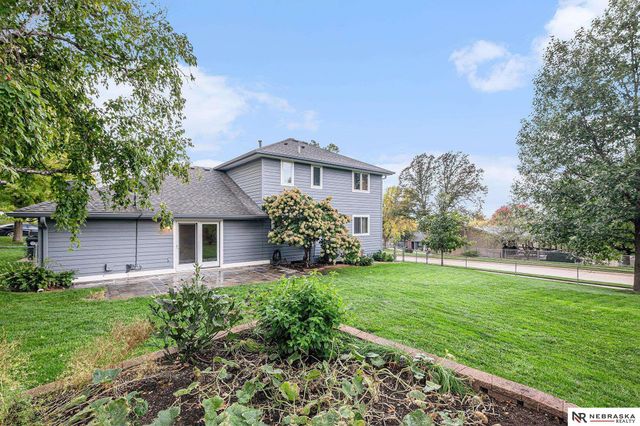 11518 Meredith Circle, Omaha, NE 68164