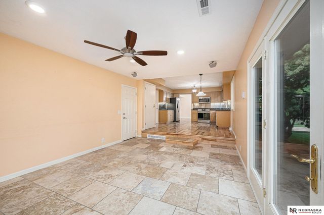 11518 Meredith Circle, Omaha, NE 68164