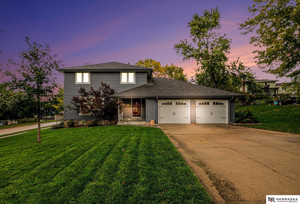 11518 Meredith Circle, Omaha, NE 68164