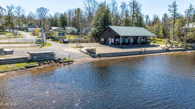 105 4th Avenue, Gloversville, NY 12078