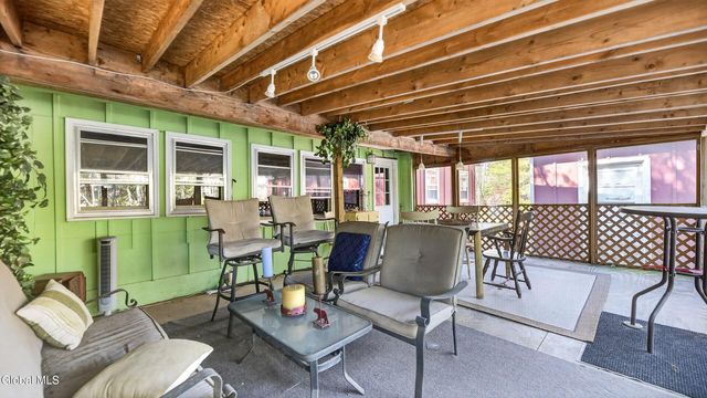 105 4th Avenue, Gloversville, NY 12078