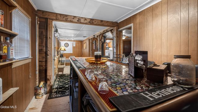 105 4th Avenue, Gloversville, NY 12078