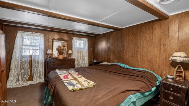 105 4th Avenue, Gloversville, NY 12078