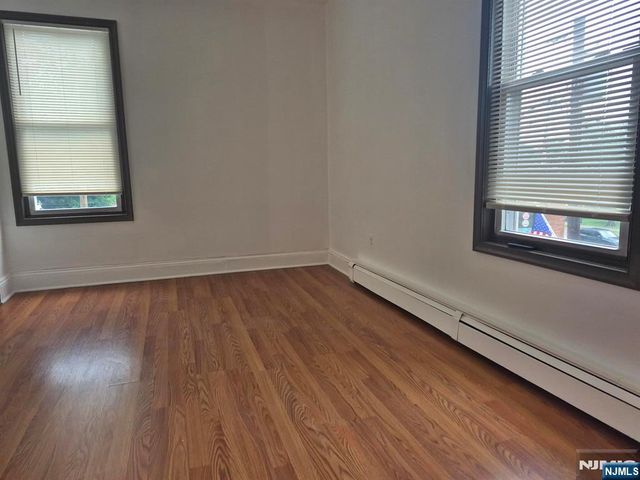 639 Oradell Avenue 2E, Oradell, NJ 07649