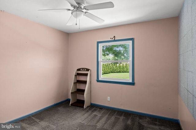 500 WOODLANE CT, Cinnaminson, NJ 08077