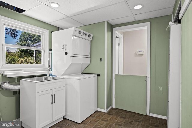 500 WOODLANE CT, Cinnaminson, NJ 08077