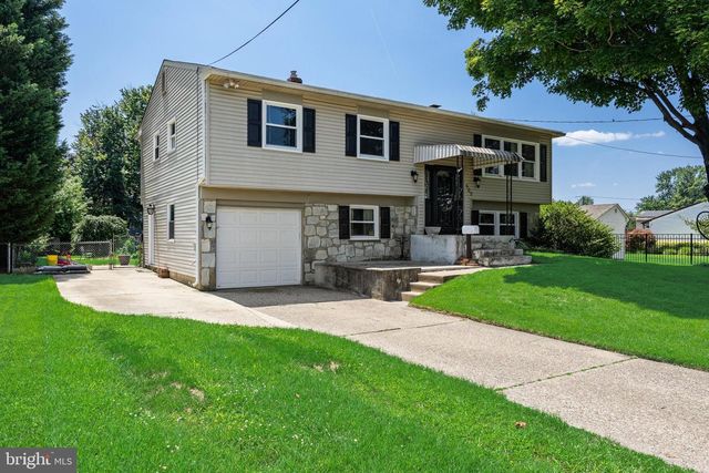 500 WOODLANE CT, Cinnaminson, NJ 08077
