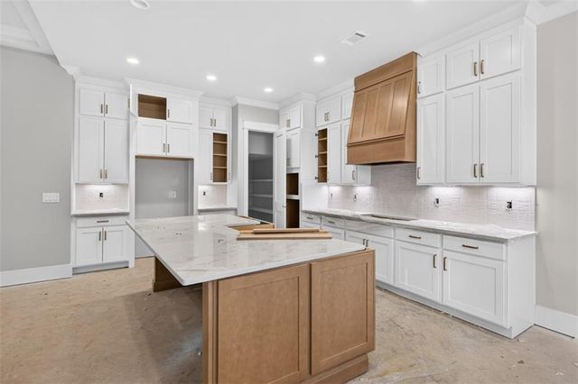 357 Lake Vista Drive, Statham, GA 30666