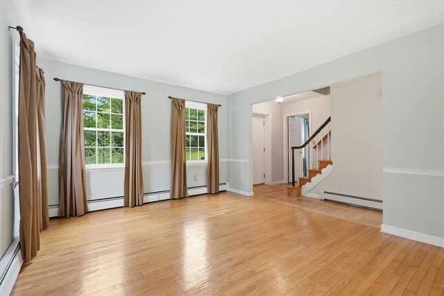 228 West Moorestown Road, Bushkill Twp, PA 18091