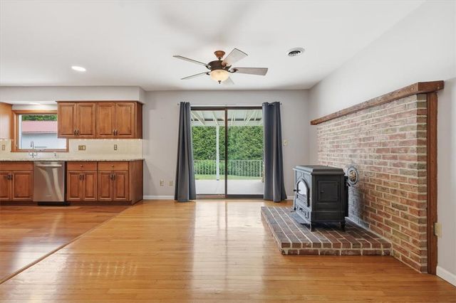 228 West Moorestown Road, Bushkill Twp, PA 18091